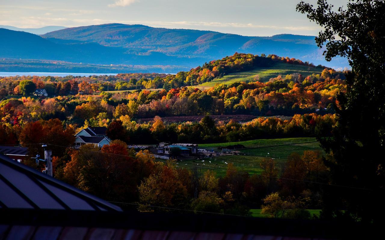 Mt. Philo Inn Ferrisburgh Exterior foto